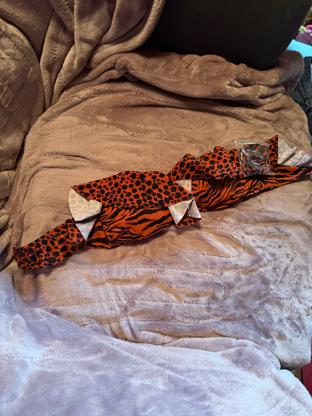 NWT Victoria's Secret Orange and Black Animal-Print Bikini Top size small